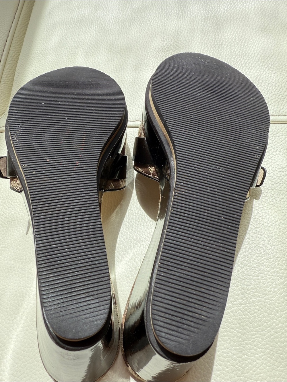 Coach Geri Wedge Sandals Signature Logo Canvas and Patent Leather Trim. - Picture 11 of 17